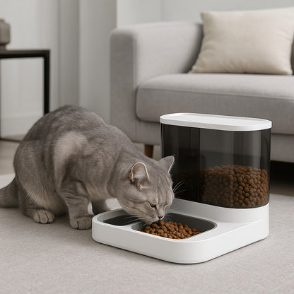 distributeur de croquettes pour chat blanc salon